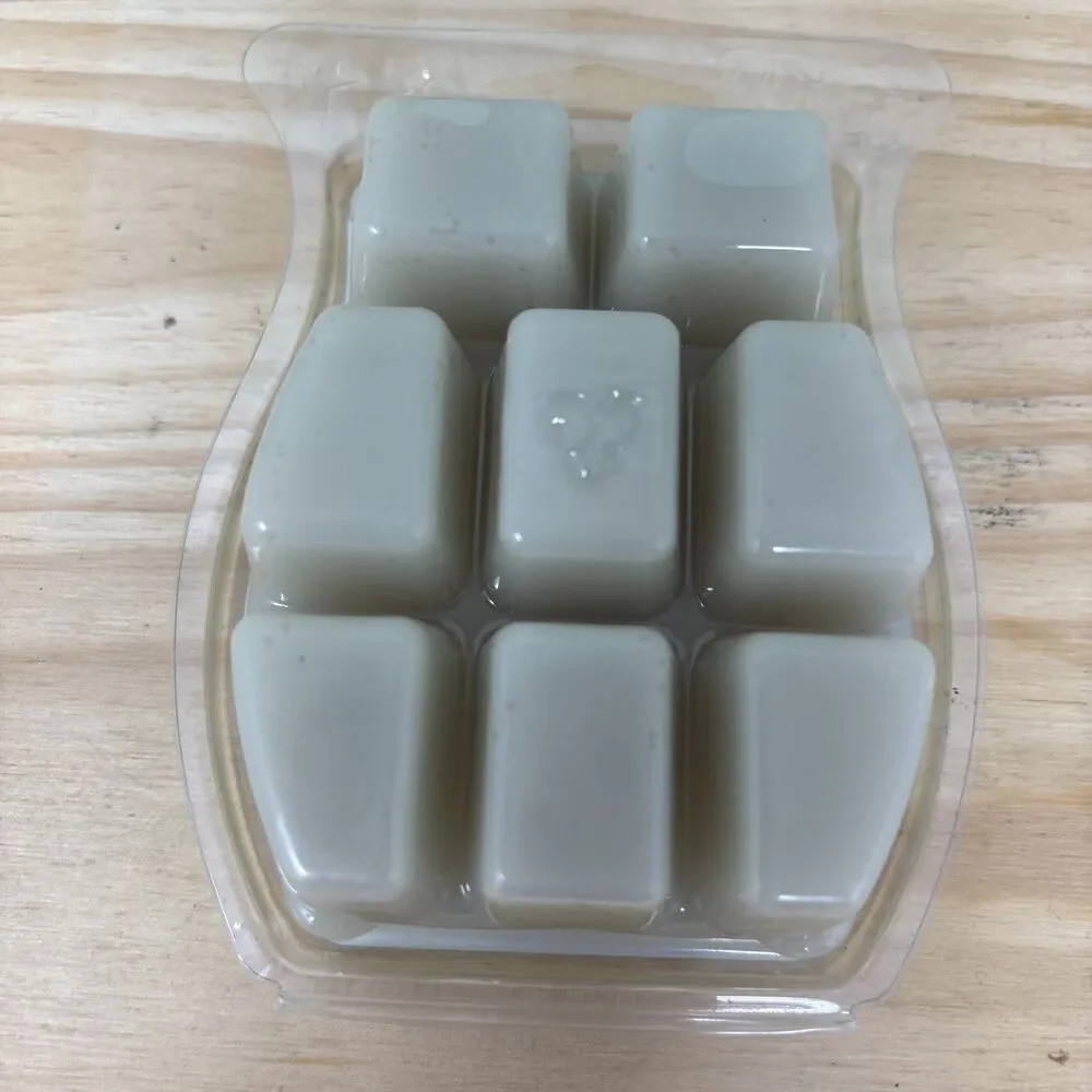 Scentsy Wax Bar Silver Bells 3.2 fl oz RETIRED